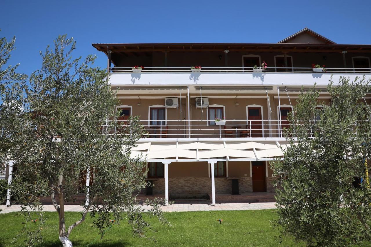 Dolce Italia Residence Radhimë Exterior foto