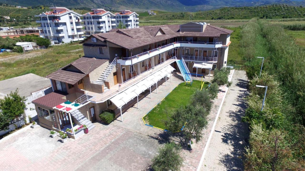 Dolce Italia Residence Radhimë Exterior foto