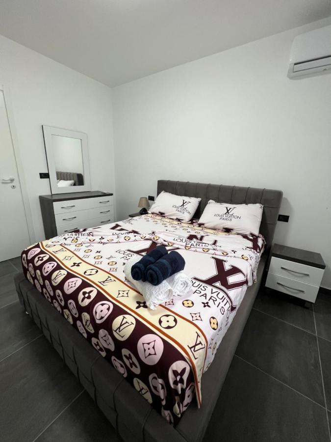 Dolce Italia Residence Radhimë Exterior foto
